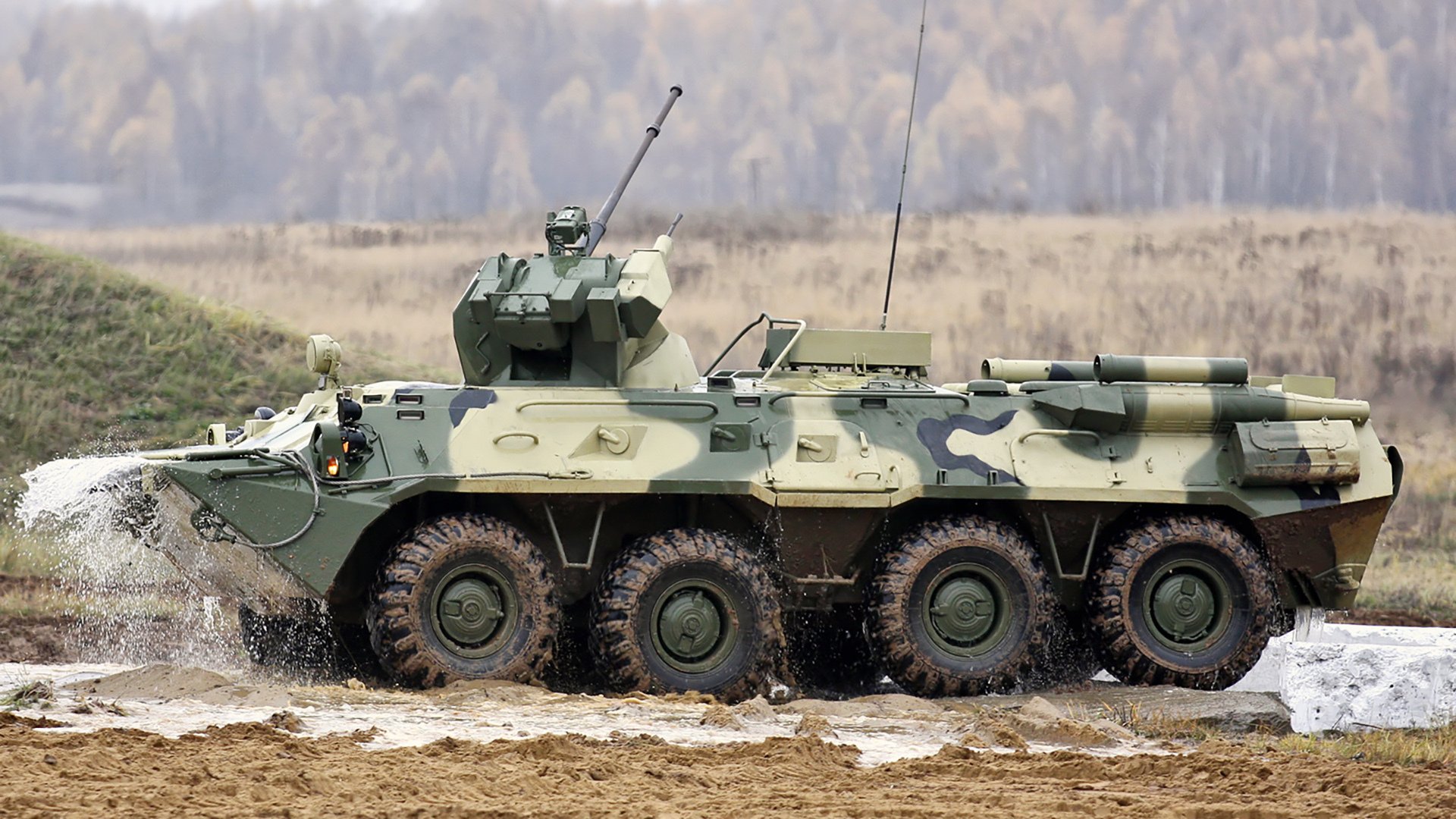 中国女篮保持联动进攻制造空位机会,中国女篮联合队