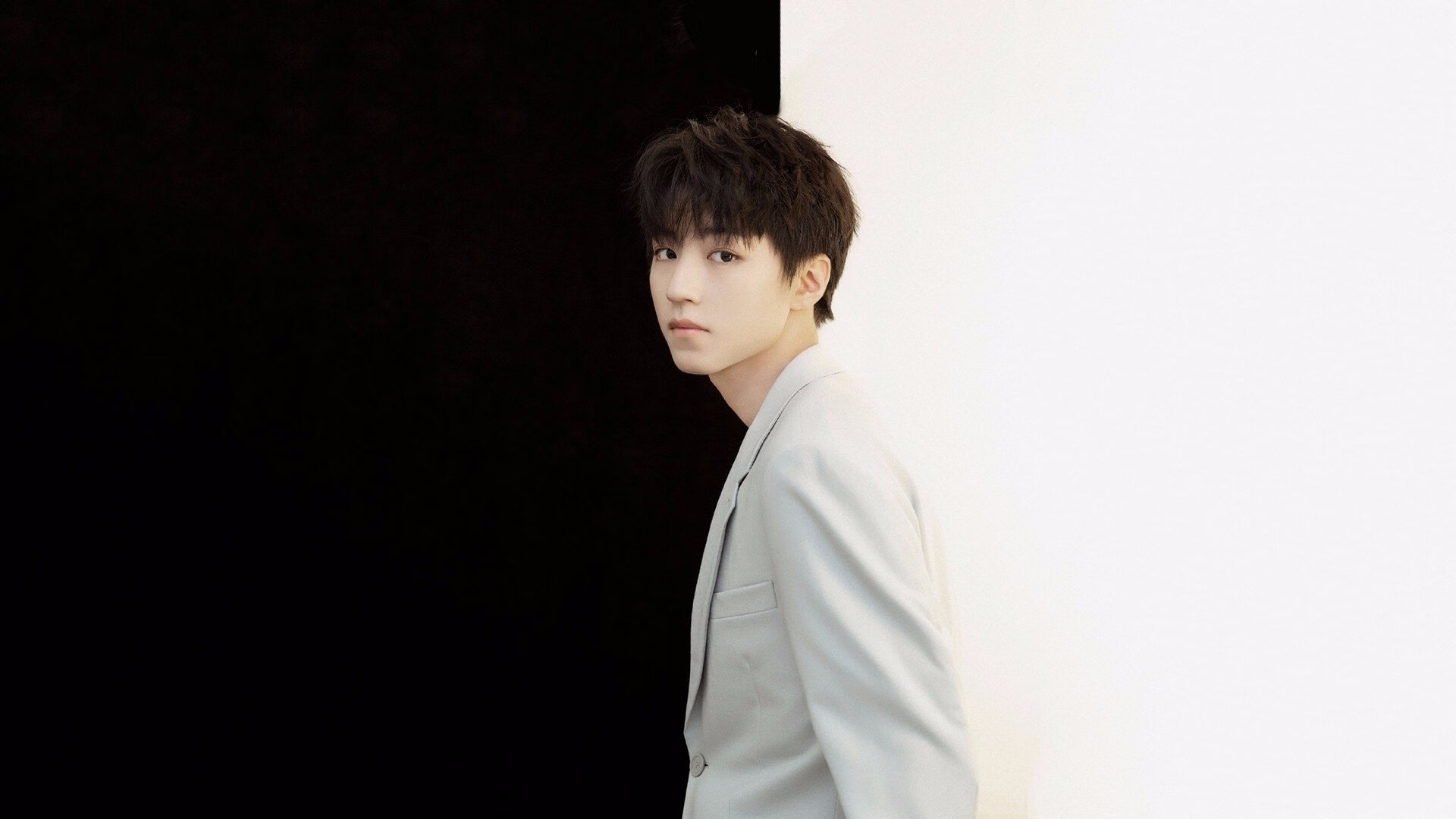 马洛卡整体阵型压缩削弱对方渗透,马洛卡升级