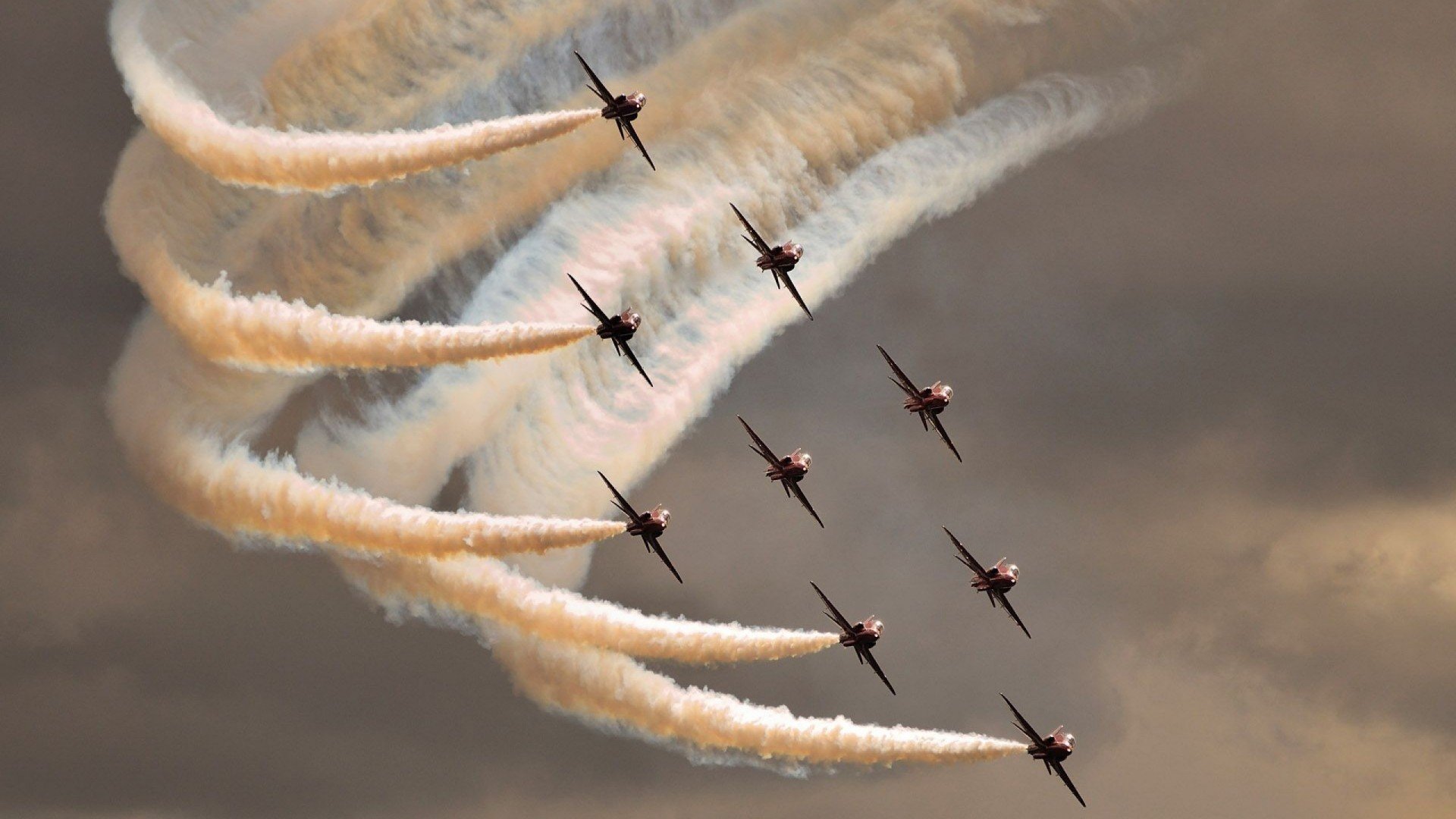 体育品牌赞助青训项目开展装备公益发放计划,体育用品捐款排名